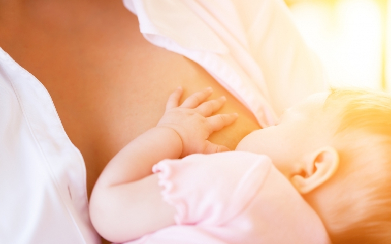 Karmienie piersią to kwintesencja kobiecości